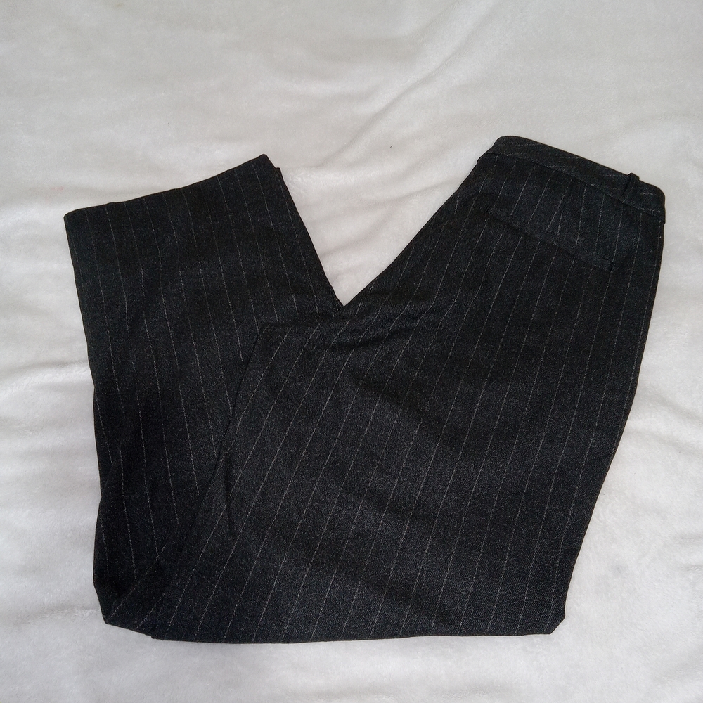 Banana Republic Women’s Pinstripe Dress Pants Size 8  Straight Career Office - Picture 13 of 13